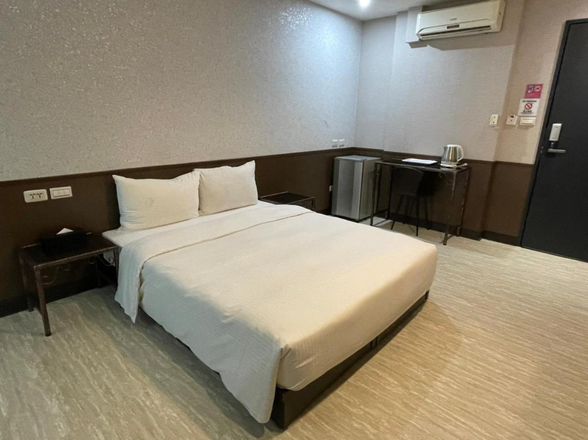 苓旅萬年-Lin Inn Wan Nian 台北市 エクステリア 写真